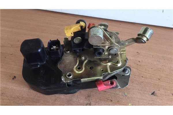 Recambio de cierre electromagnetico delantero derecho para chrysler voyager (rg)(2001) 2.4 se [2,4 ltr. - 110 kw cat] referencia