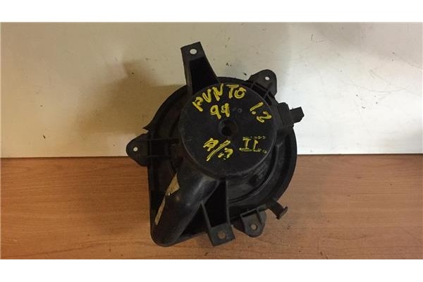 Recambio de motor calefaccion para fiat i punto (176) berlina 60 1.2 referencia OEM IAM 188AEAAA 592400000 