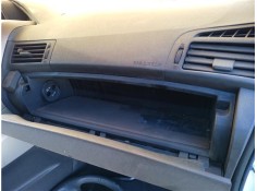 Recambio de guantera salpicadero para toyota verso (aur2/zgr2) 2.0 d-4d referencia OEM IAM 555010F040B0  