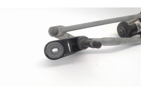 Recambio de motor limpiaparabrisas delantero para dacia sandero i 1.2 16v referencia OEM IAM 288004410r  