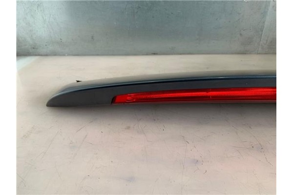 Recambio de aleron trasero para citroen c4 grand picasso 1.6 16v referencia OEM IAM 9653915977  