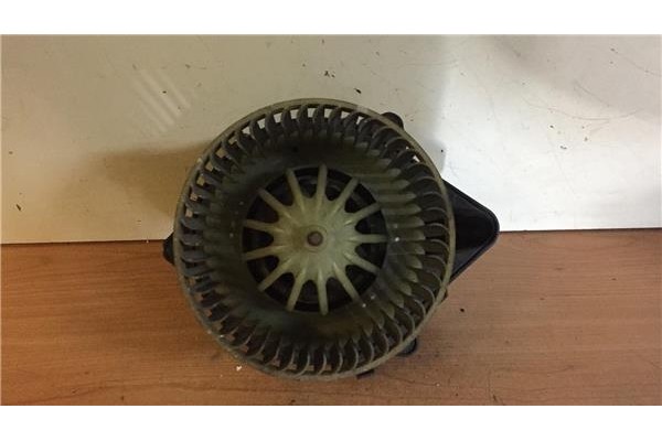 Recambio de motor calefaccion para fiat i punto (176) berlina 60 1.2 referencia OEM IAM 188AEAAA 592400000 