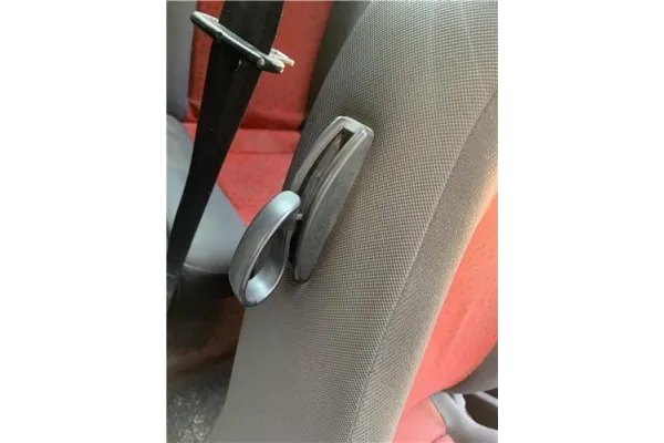 Recambio de asiento delantero derecho para volkswagen lupo (6x1/6e1) 1.7 conceptline referencia OEM IAM BP6403709C16  