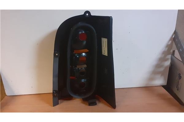 Recambio de piloto trasero izquierdo para mercedes-benz vito furgón (638) 2.2 108 cdi  (638.094) referencia OEM IAM  ME9074154 