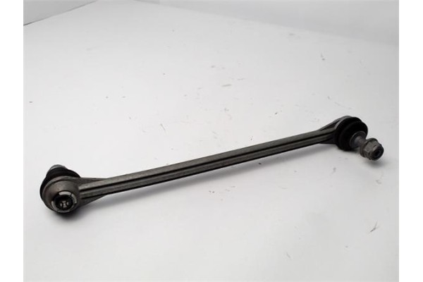 Recambio de bieleta derecha estabilizadora delantero para renault grand scenic iv 1.2 tce referencia OEM IAM 546182227R  5461800