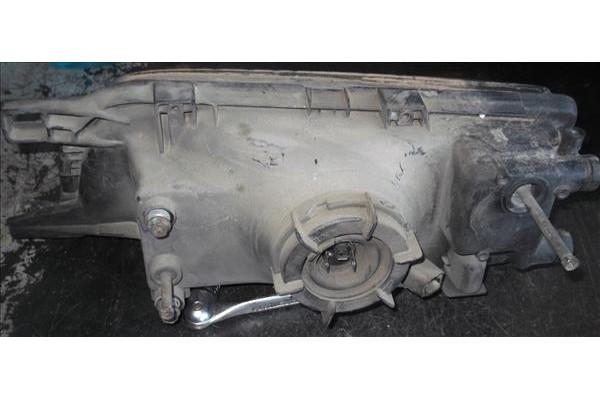 Recambio de faro delantero dcho para nissan sunny berlina (n14) 1.6 i 16v referencia OEM IAM B601063C12  