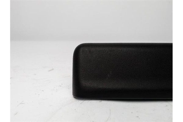 Recambio de maneta exterior trasero izquierda para ford escort berlina 1.6 laser referencia OEM IAM A224014082E  