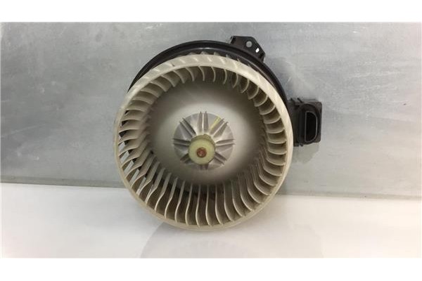 Recambio de motor calefaccion para suzuki swift iii (sg) 1.3 referencia OEM IAM 2727000311 4J27 