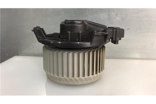 Recambio de motor calefaccion para suzuki swift iii (sg) 1.3 referencia OEM IAM 2727000311 4J27 