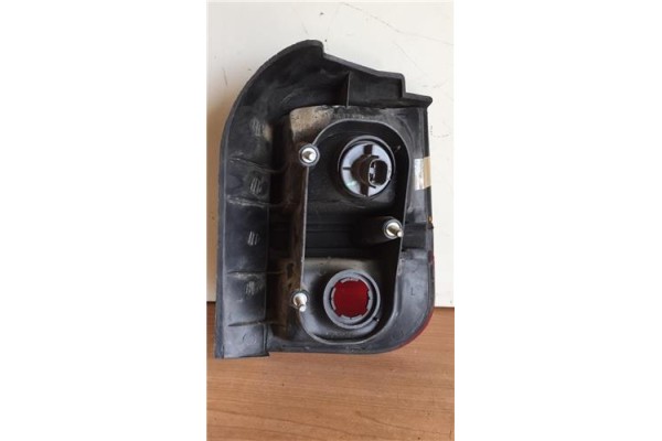 Recambio de piloto trasero izquierdo para mitsubishi space wagon (n30/n40) 1.8 1800 glx diesel referencia OEM IAM 0431536L  