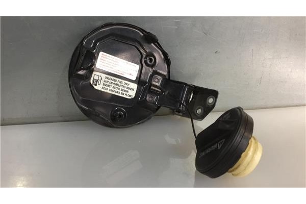Recambio de tapa exterior combustible para suzuki swift iii (sg) 1.3 referencia OEM IAM 7711660B00  