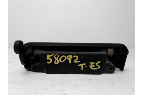 Recambio de maneta exterior trasero izquierda para ford escort berlina 1.6 laser referencia OEM IAM A224014082E  