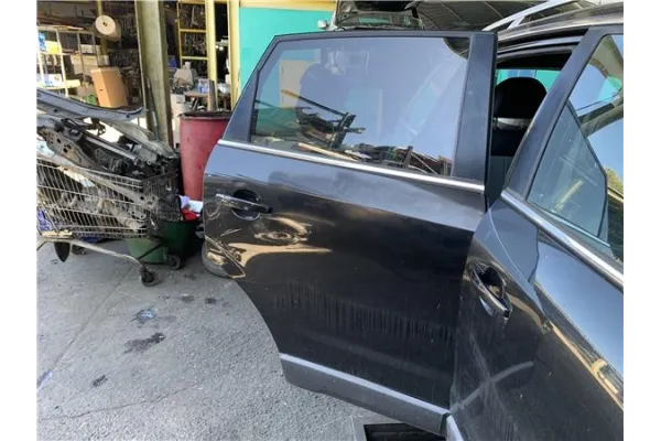 Recambio de puerta trasero derecha para opel antara 2.2 selective referencia OEM IAM 95416997 20925045 