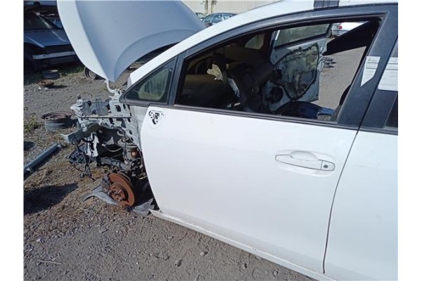 Recambio de puerta delantero izquierda para toyota verso (aur2/zgr2) 2.0 d-4d referencia OEM IAM 670020F020  