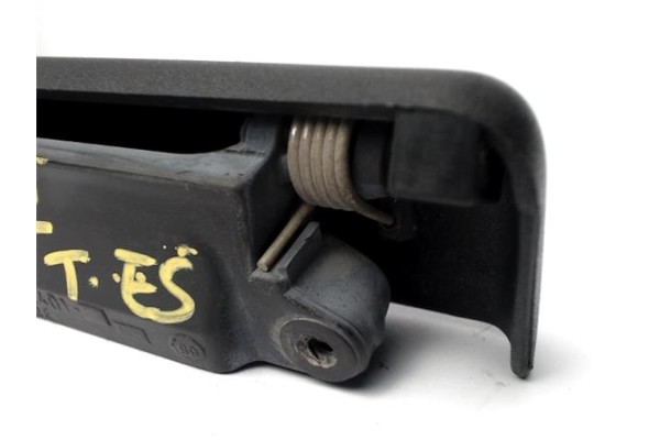 Recambio de maneta exterior trasero izquierda para ford escort berlina 1.6 laser referencia OEM IAM A224014082E  