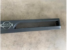 Recambio de rejilla paragolpes delantero para nissan trade 2.3 d referencia OEM IAM 354824  
