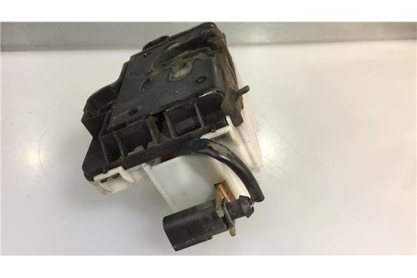 Recambio de cierre electromagnetico trasero izquierdo para seat ibiza (6k1) 1.4 referencia OEM IAM 6K4839015G  