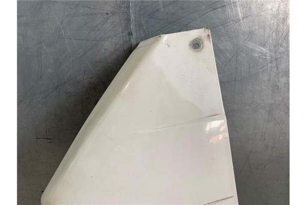 Recambio de aleta delantero izquierda para nissan trade 2.3 d referencia OEM IAM 6126116C30  