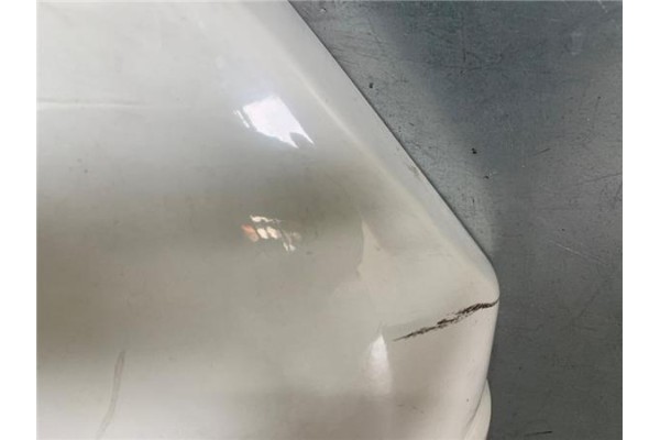 Recambio de aleta delantero derecha para nissan trade 2.3 d referencia OEM IAM 6126016C30  