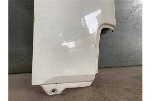Recambio de aleta delantero derecha para nissan trade 2.3 d referencia OEM IAM 6126016C30  