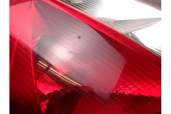 Recambio de piloto trasero izquierdo para renault megane ii (bm0/1_, cm0/1_) 1.5 dci referencia OEM IAM 8200073236  7700428054 ,