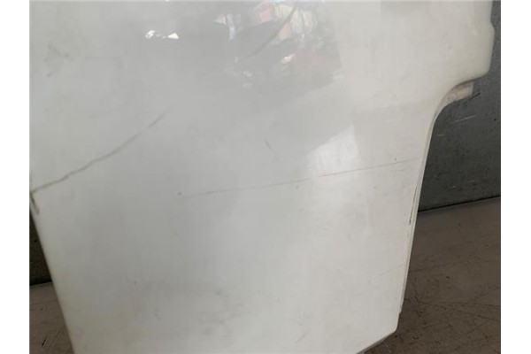 Recambio de aleta delantero derecha para nissan trade 2.3 d referencia OEM IAM 6126016C30  