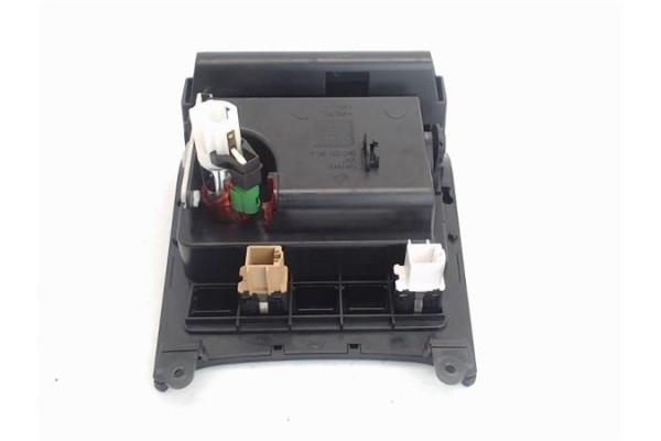 Recambio de conjunto interruptores para volkswagen golf vi (5k1) 1.4 advance referencia OEM IAM 5K0857961A  