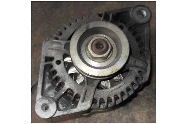 Recambio de alternador para nissan primera berlina (p11) 1.6 16v referencia OEM IAM 231002F001 231002F001 231002 F010 63321704 