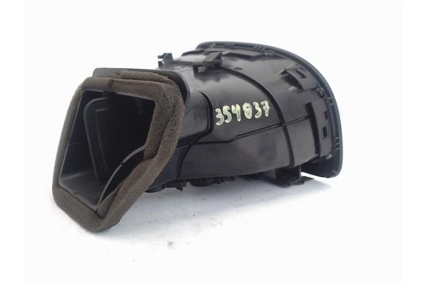 Recambio de rejilla entrada de aire para volkswagen golf vi (5k1) 1.4 advance referencia OEM IAM 5K0819703J  