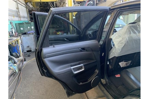 Recambio de puerta trasero izquierda para opel antara 2.2 selective referencia OEM IAM 95416996 20925044 