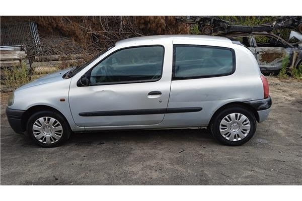 renault clio ii fase i (b/cb0) del año 1999