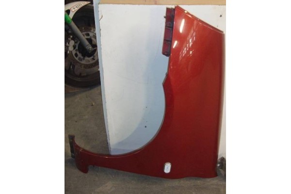 Recambio de aleta delantero izquierda para renault clio ii fase ii (b/cb0) 1.2 clio blue sensation referencia OEM IAM   