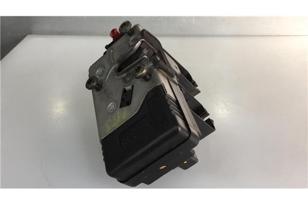 Recambio de cierre electromagnetico trasero derecho para opel signum 3.0 básico referencia OEM IAM 24447346 FG 