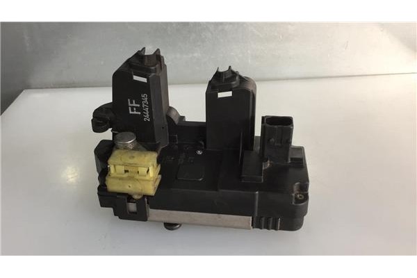 Recambio de cierre electromagnetico trasero izquierdo para opel signum 3.0 básico referencia OEM IAM 24447345 FF 