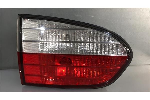 Recambio de piloto interior izquierdo para hyundai h-1 furgón 2.5 crdi referencia OEM IAM 924054A61  