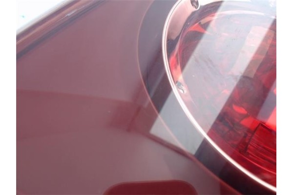 Recambio de piloto antiniebla trasero izquierdo para mazda 3 berlina (bk) 1.6 cd active+ xcite referencia OEM IAM BN8W513J0C 450