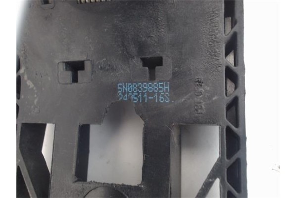 Recambio de maneta exterior delantero derecha para volkswagen golf vi (5k1) 1.4 advance referencia OEM IAM 1K8837206E  