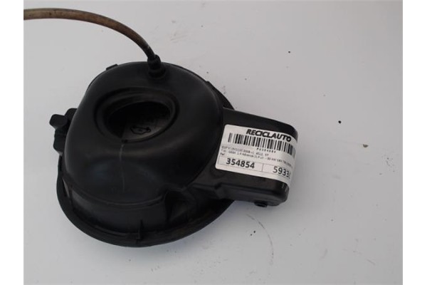 Recambio de tapa exterior combustible para volkswagen golf vi (5k1) 1.4 advance referencia OEM IAM 5K6809857C  
