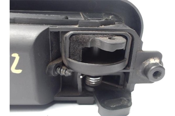 Recambio de manilla int. puerta trasero izquierda para ford escort berlina 1.6 laser referencia OEM IAM 86ABA22601AG  