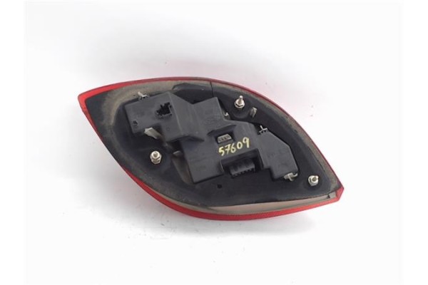 Recambio de piloto trasero derecho para ford ka (ccq) 1.3 i referencia OEM IAM 1105789 2202382 97KG13A603 , FORD | 1120331 , FOR