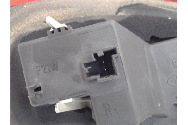 Recambio de piloto trasero derecho para ford ka (ccq) 1.3 i referencia OEM IAM 1105789 2202382 97KG13A603 , FORD | 1120331 , FOR