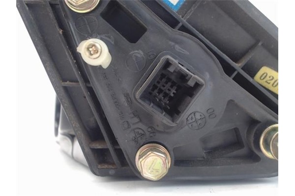Recambio de retrovisor electrico izquierdo para hyundai coupe (j2) referencia OEM IAM   