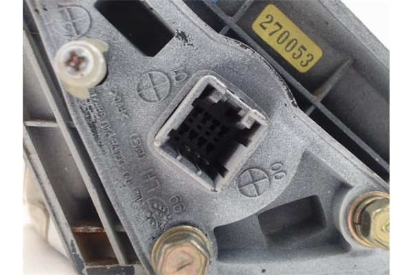 Recambio de retrovisor electrico izquierdo para hyundai coupe (j2) referencia OEM IAM   
