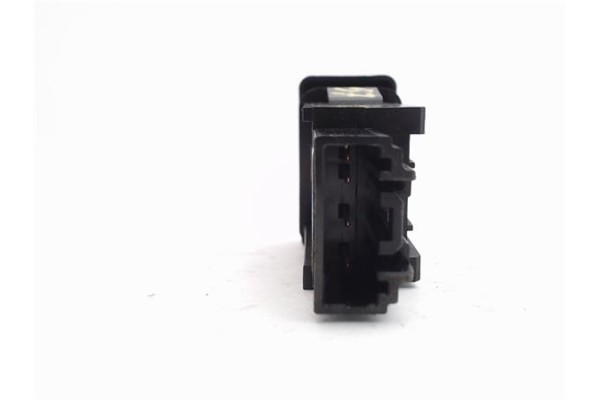 Recambio de interruptor luces emergencia para mazda 3 berlina (bk) 1.6 cd active+ xcite referencia OEM IAM 03750330  