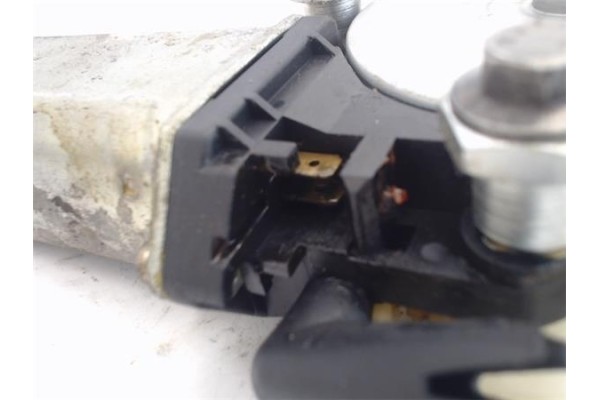 Recambio de mecanismo elevalunas delantero derecho para volvo v40 familiar referencia OEM IAM 113136101  