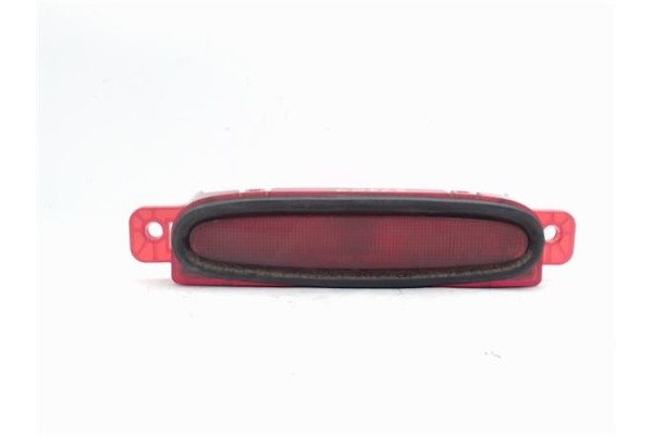 Recambio de luz central de freno para mazda 3 berlina (bk) 1.6 cd active+ xcite referencia OEM IAM BN8V51580B  