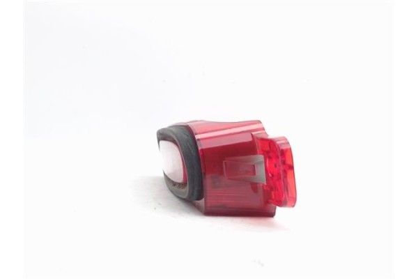 Recambio de luz central de freno para mazda 3 berlina (bk) 1.6 cd active+ xcite referencia OEM IAM BN8V51580B  