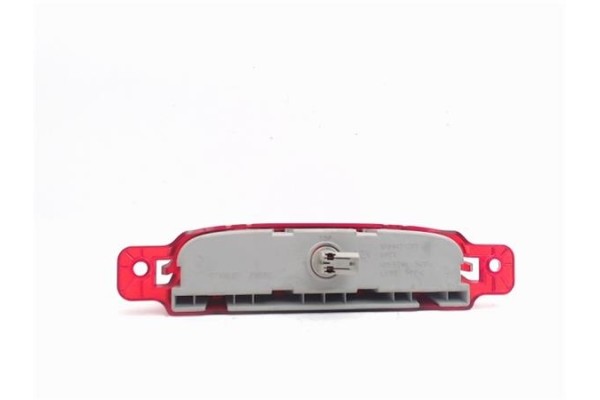 Recambio de luz central de freno para mazda 3 berlina (bk) 1.6 cd active+ xcite referencia OEM IAM BN8V51580B  