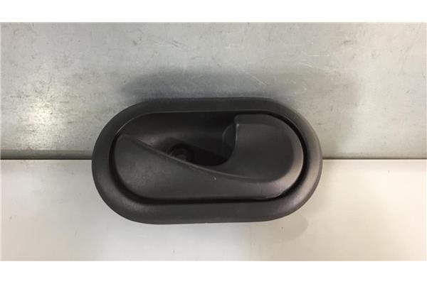 Recambio de manilla int. puerta delantero derecha para dacia sandero i 1.2 ambiance referencia OEM IAM 8200733847 0509701 
