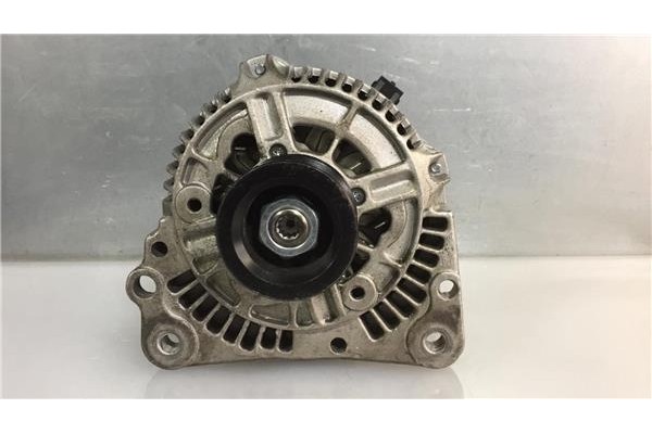 Recambio de alternador para volkswagen golf iii (1h1) 1.9 tdi referencia OEM IAM 28903025G GA003837 